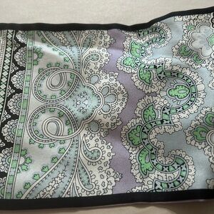Beautiful vintage neck scarf